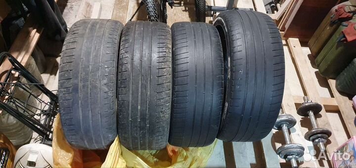 Michelin Alpin 5 235/45 R18 98Y