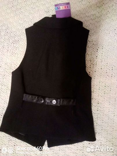 Жилет нарядный на рост 92-98
