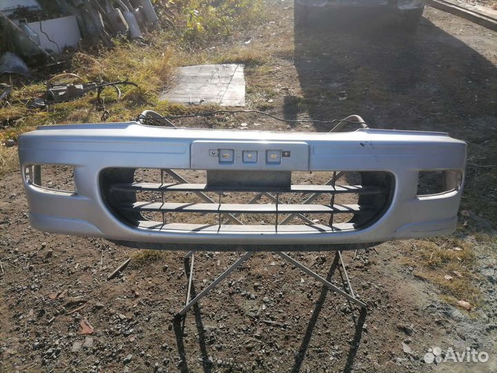 Передний бампер Nissan Serena c23 рест