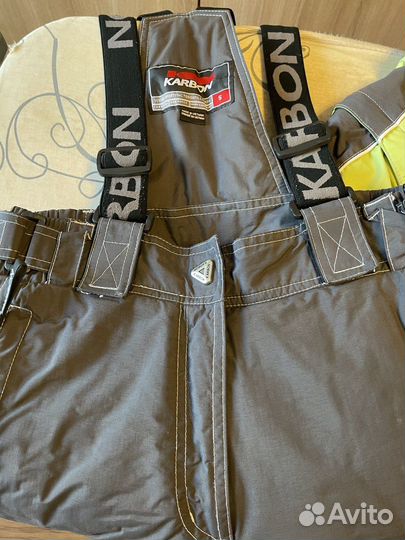 Горнолыжный костюм женский