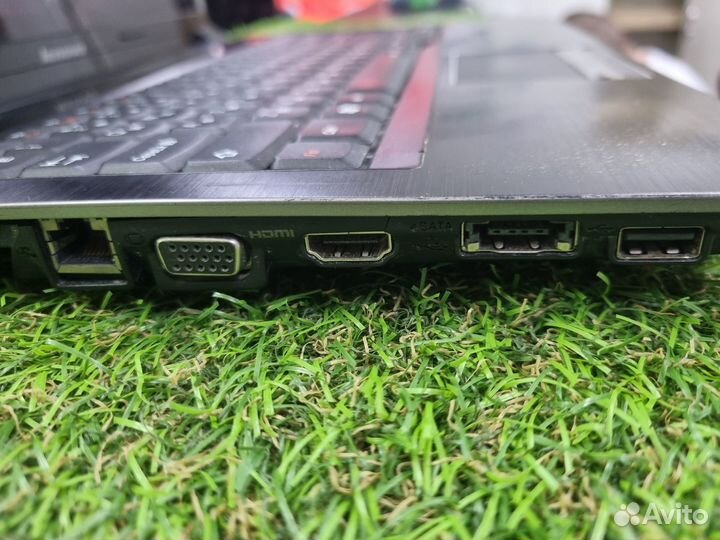 Ноутбук Lenovo V560