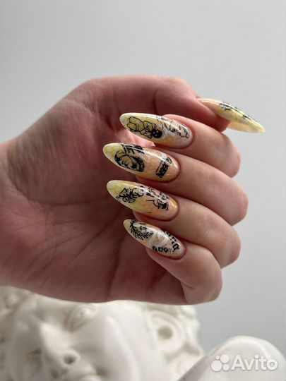 Комбинированный маникюр