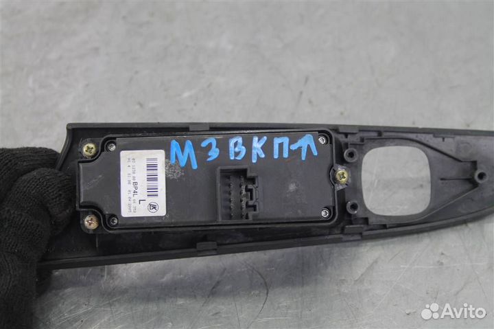 Кнопки стелоподьемника Mazda 3 (BK) 2002-2009