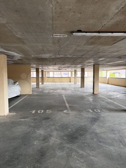 Машиноместо, 14 м²