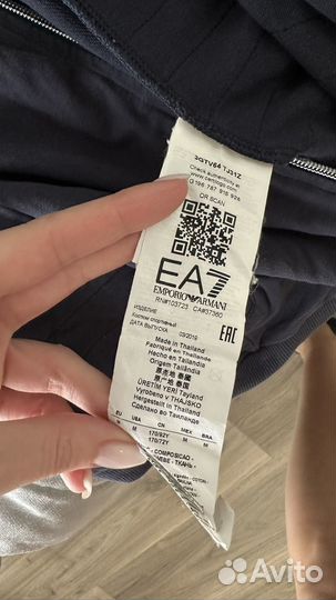 Толстовка ea7 оригинал