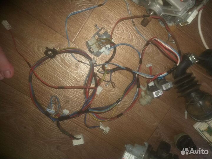 Двигататель стиральной машины. Запчасти