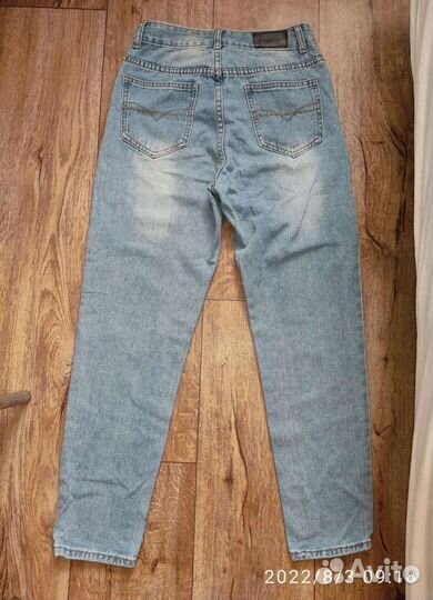 Джинсы