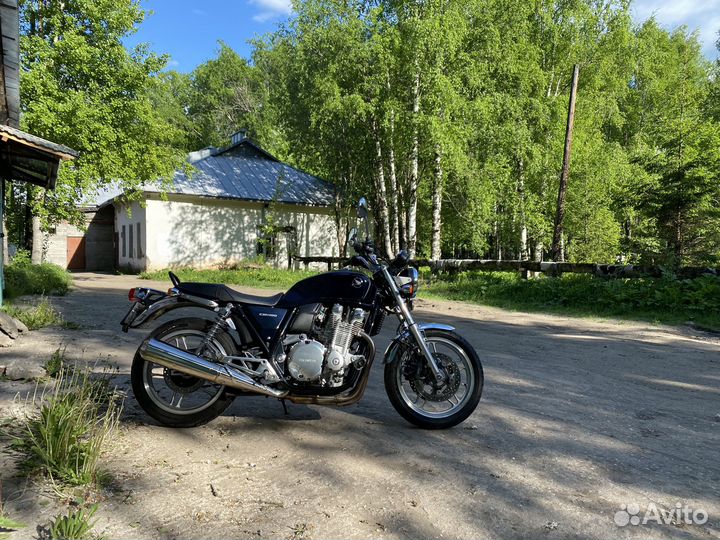 Honda CB1100