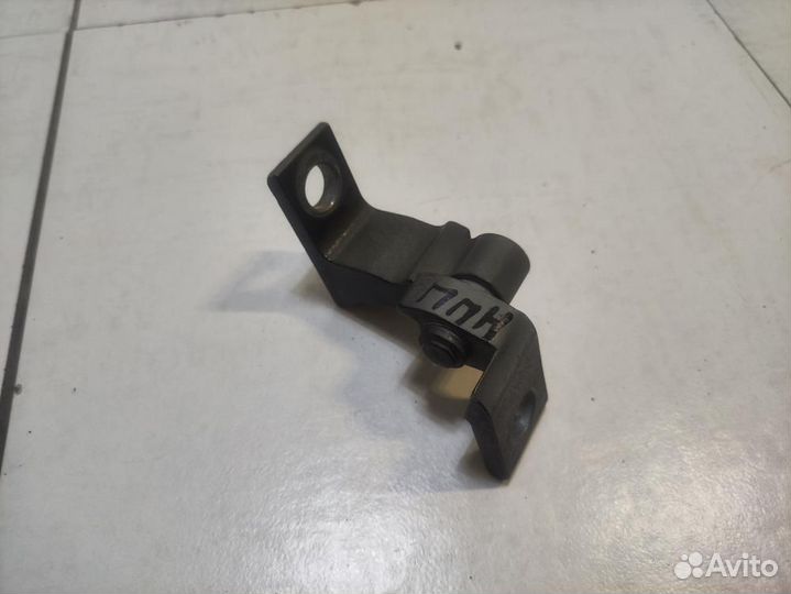 Петля двери передней правой нижняя Audi A6 C7 4G5
