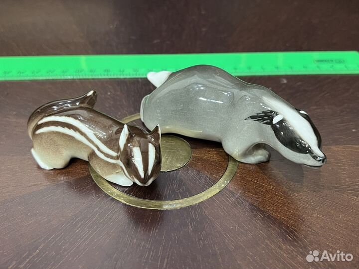 Фарфоровые статуэтки лфз Барсук и Бурундук