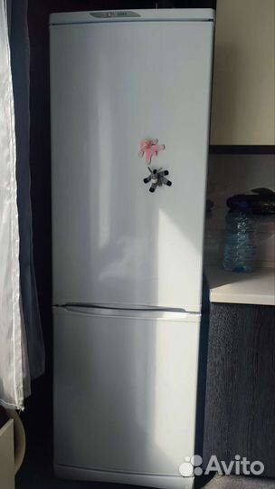 Холодильник бу стинол