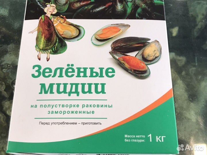 Мидии на одной створке