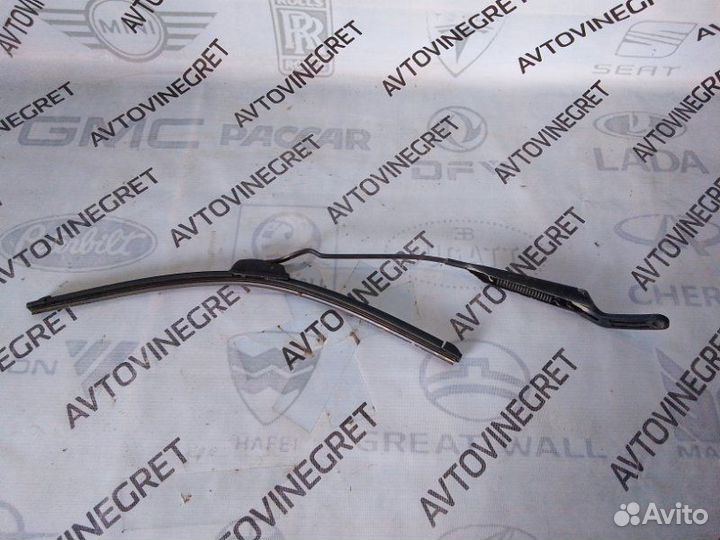 Поводок дворника передний Chevrolet Niva