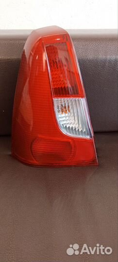 Фонарь задний левый Renault Logan 2008