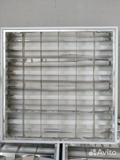 Светильник потолочный