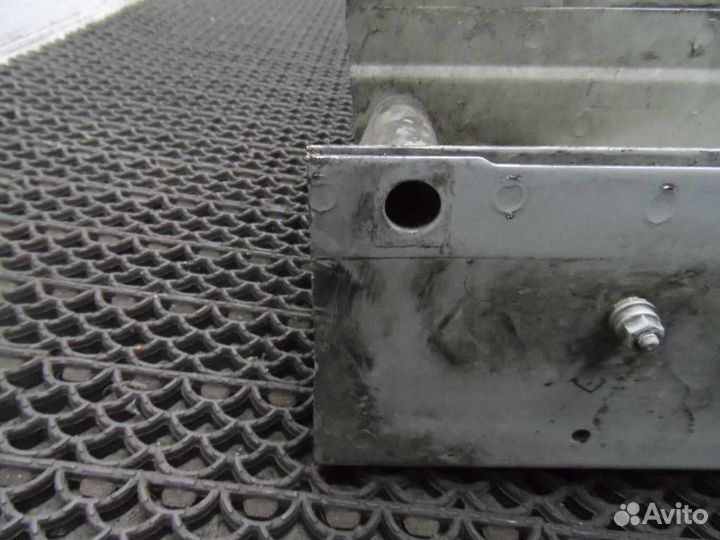 Лонжерон передний левый Renault Master