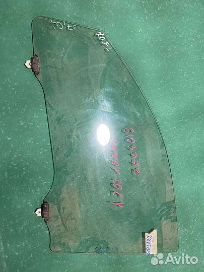 Стекло переднее левое lancer 10