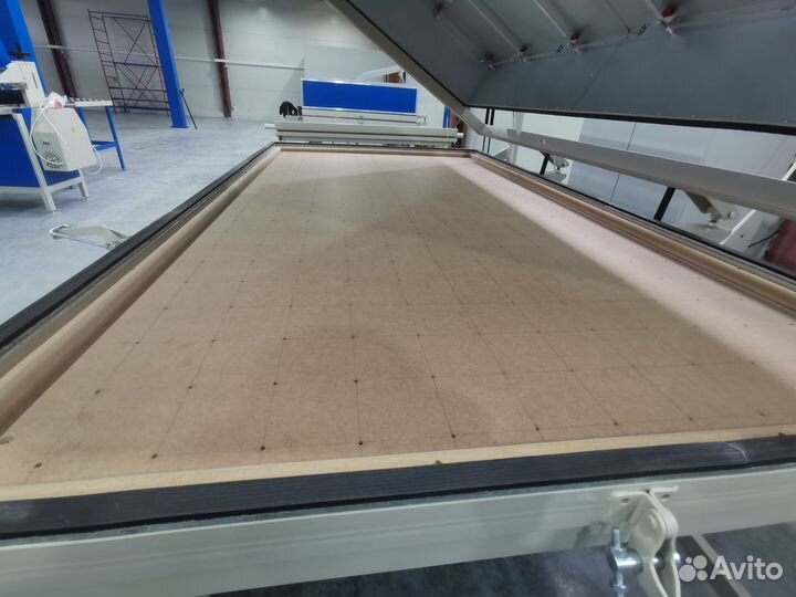 Вакуумный мембранный пресс с откидным термомодулем