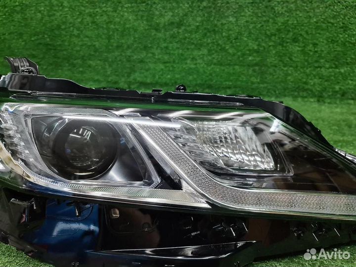 Фара правая Toyota Camry xv70 (2017-н.в.) LED