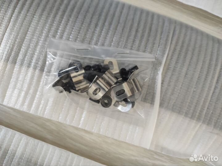 Дефлекторы на Toyota Vitz KSP130 с 2010