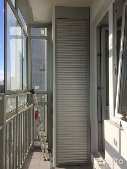 Шкаф с рольставнями на балкон по вашему эскизу