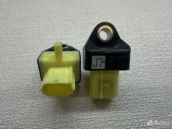 Датчик удара 89831-28040 Toyota Lexus