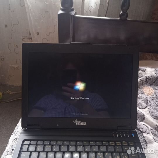 Ноутбук fujitsu amilo Pro Siemens