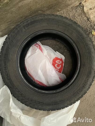 Nokian Tyres Hakka Blue SUV 215/65 R16 102V