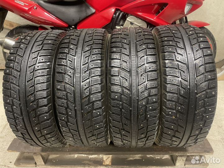 Kumho I'Zen KW22 215/60 R16 99T