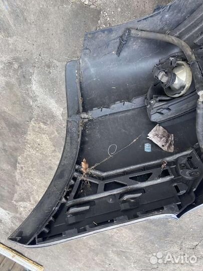 Бампер передний Volkswagen Touran