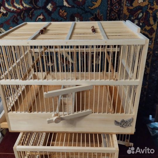 Клетка для птиц из дерева