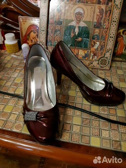 Женская обувь