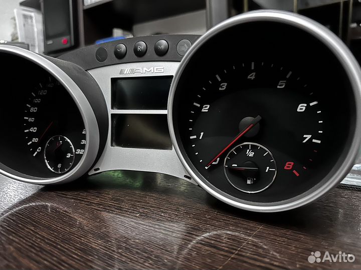 Щиток приборов AMG w164, x164