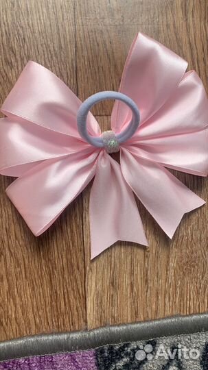 Бант на резинке на заколке