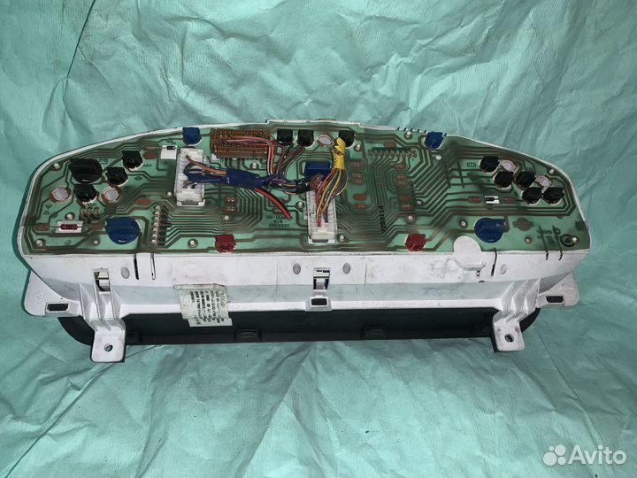 Панель приборов Nissan Primera P11