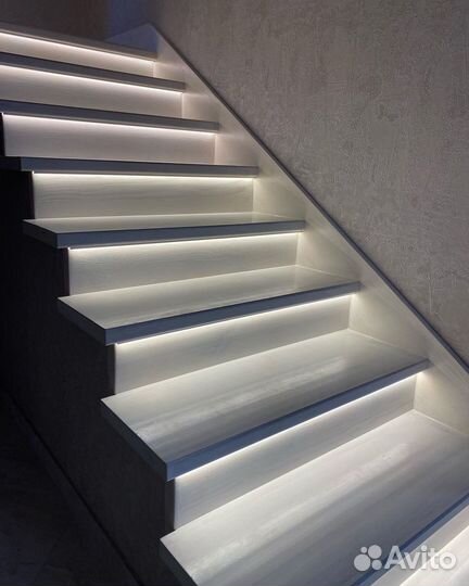 Подсветка лестницы. Умный свет