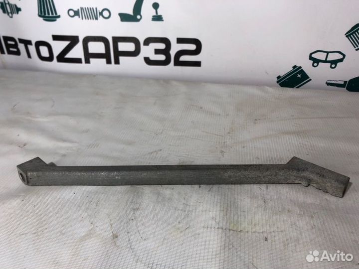 Кронштейн генератора Renault Duster K4MA690 2013