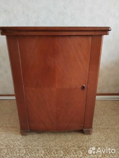 Швейная машина altenburg