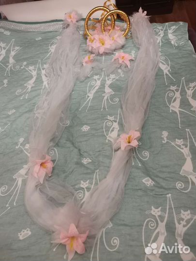 Свадебное украшение на машину