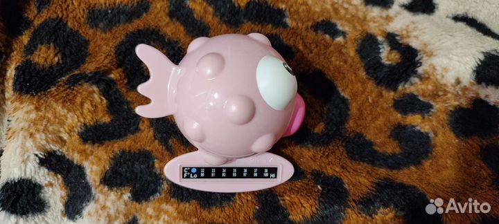 Горка для купания+ термометр chicco