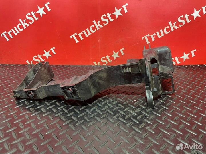 Кронштейн приборной панели Renault T