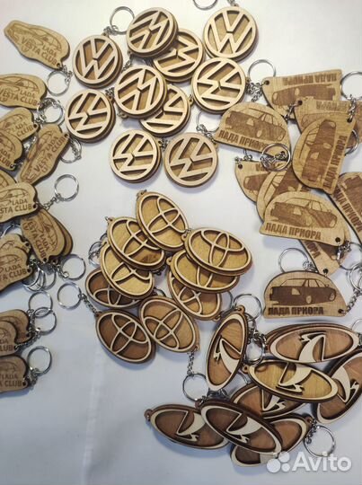 Брелки оптом от производителя из дерева 60шт