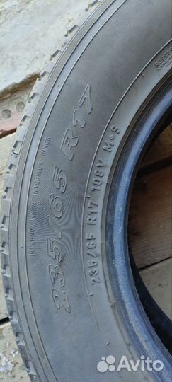 Pirelli Scorpion 235/65 R17