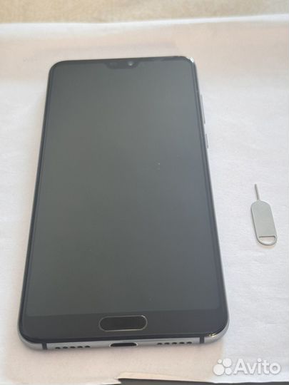 HUAWEI P20 Pro, 6/128 ГБ