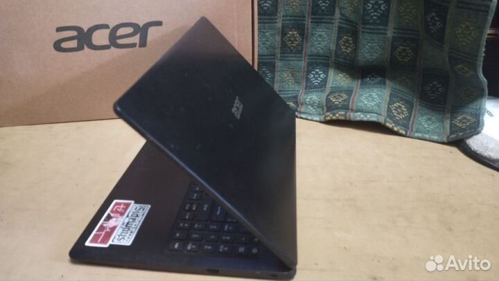 Ноутбук Acer aspire 3