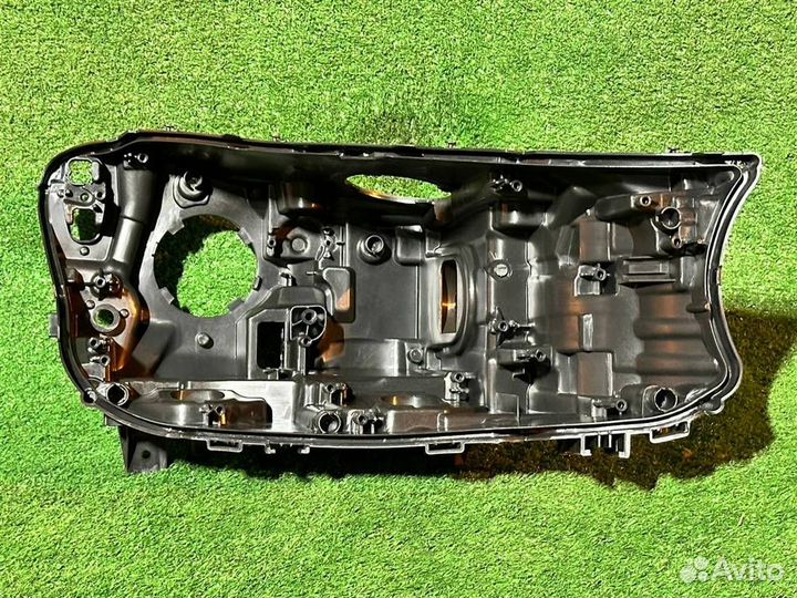 Корпус фары правый BMW,7 G11