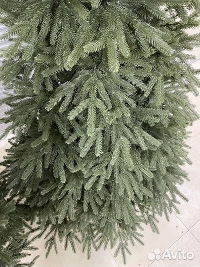 Елка искусственная