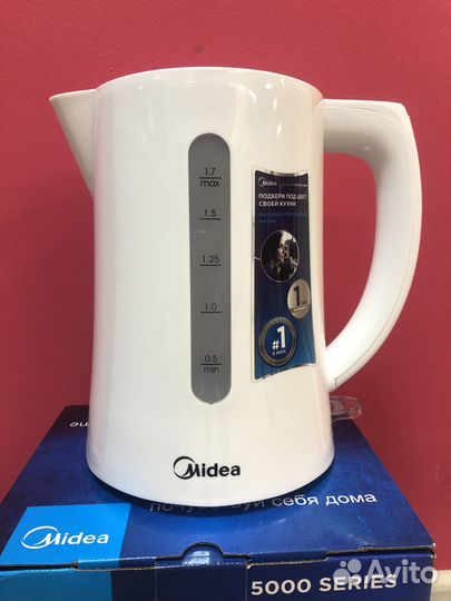 Чайник электрический Midea MK-8090