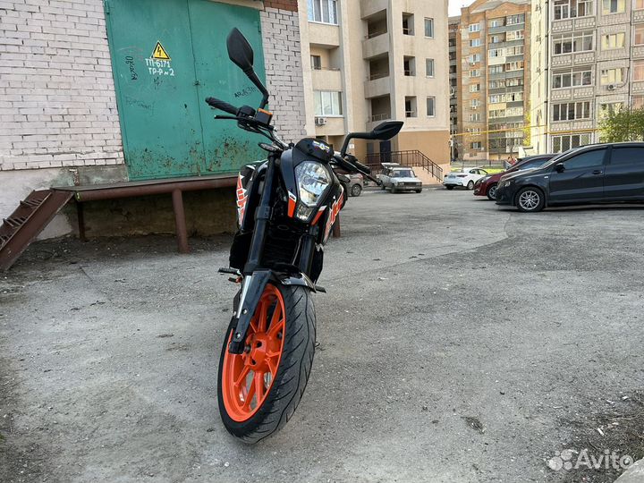 KTM Duke 200