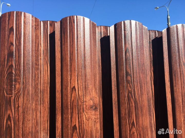 Забор из евроштакетника